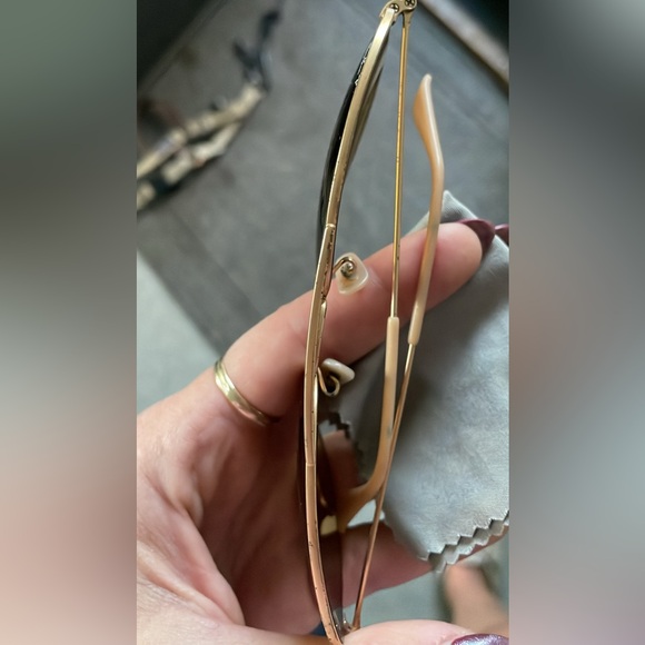 Ray-Ban Polarized Aviators - Picture 3 of 4